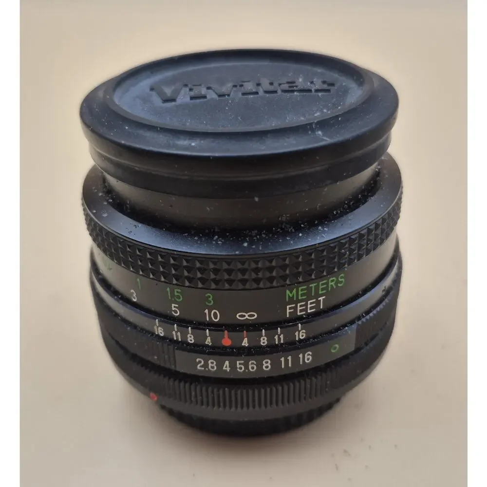 Vintage Vivitar 28mm Wide Angle Lens w/Case Shoulder Strap